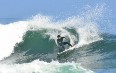 Surfing in Chanaral 图片